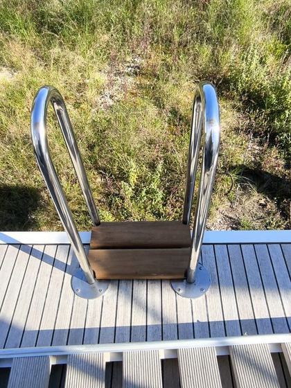 Stainless swim ladder with teak treads — 6