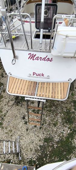 Stainless swim platform with teak tread — 1