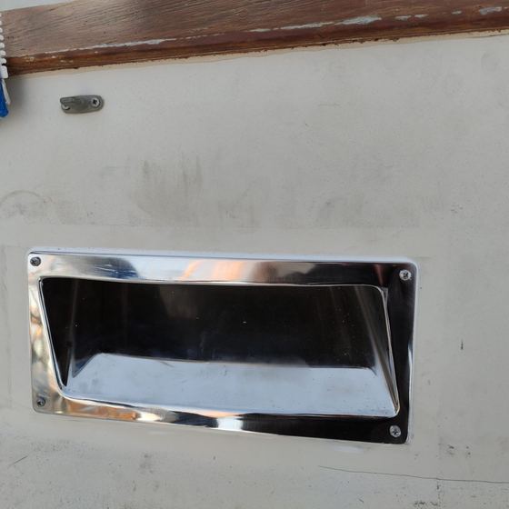 Stainless marine fitting — 18
