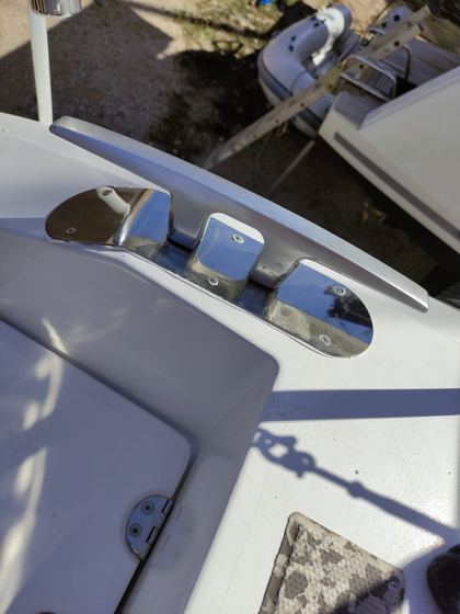 Stainless marine fitting — 22